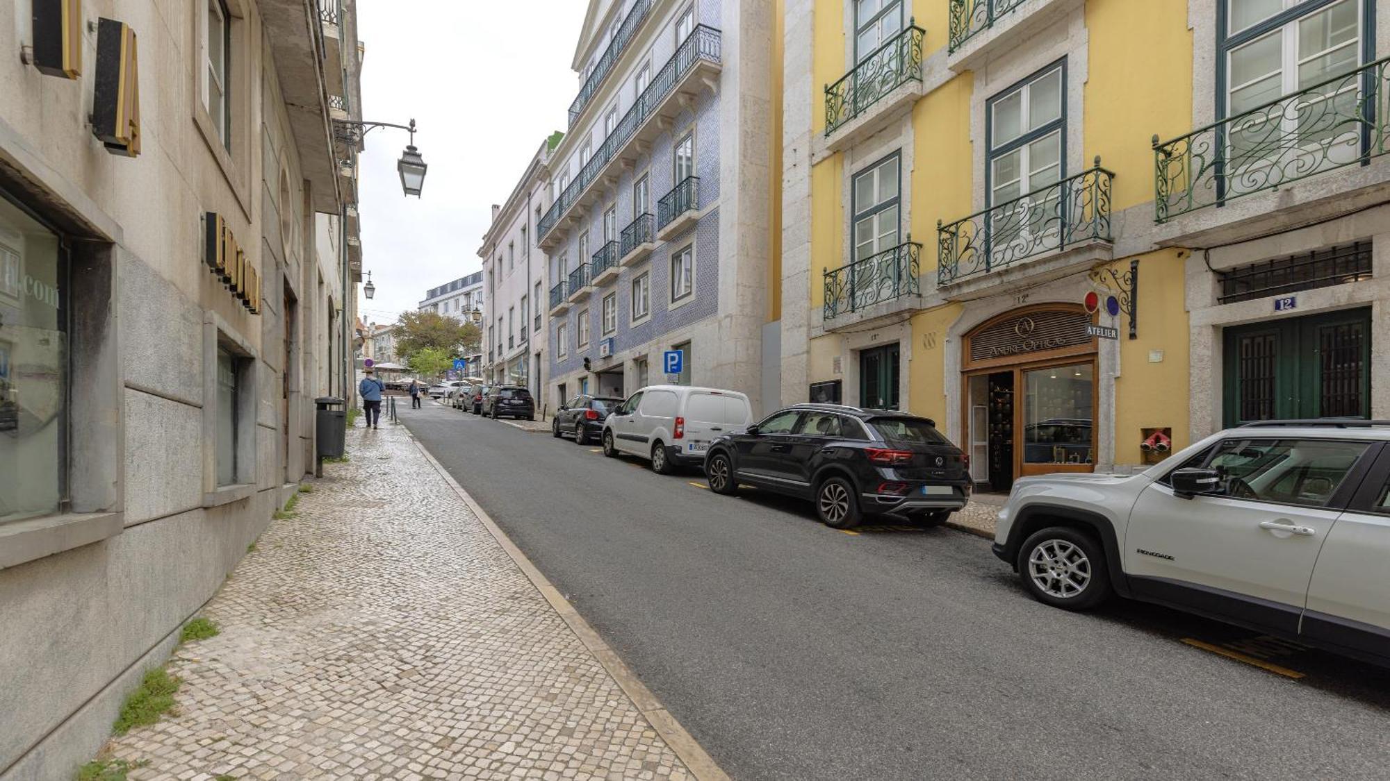 Lovelystay - Chiado 3Bedroom Wonder Lisbon Exterior photo